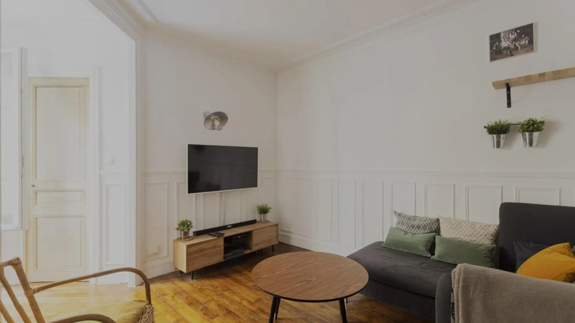Cozy 51 M In The Heart Of Gobelins contacts